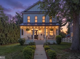 907 Maple Ave, Rockville, MD 20851