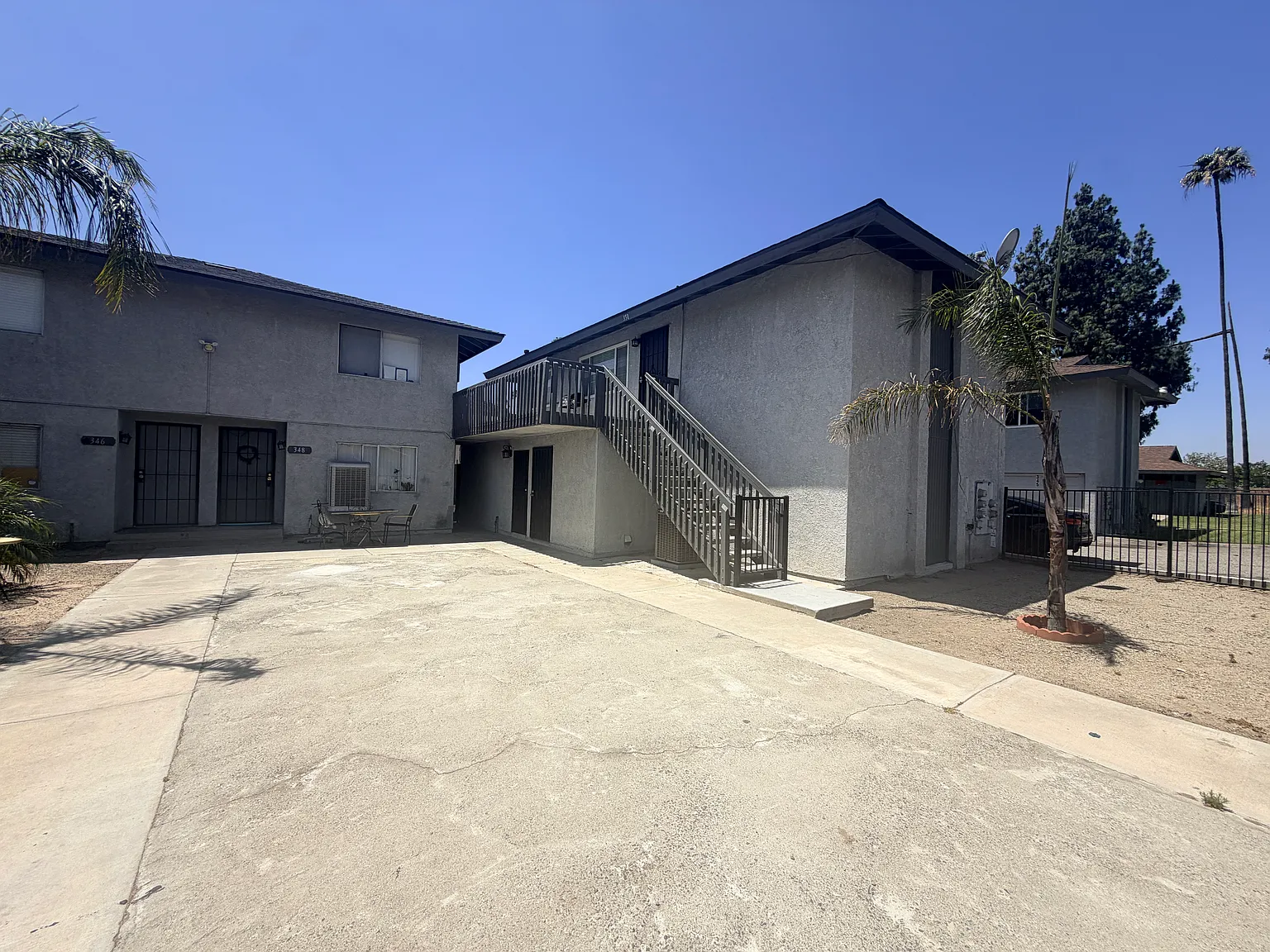 2 bed, 800 sqft, $2,150 — Photo 2