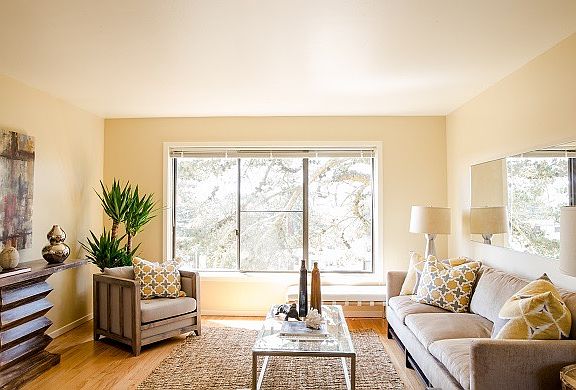 2nd image of 1512 Pershing Dr APT B