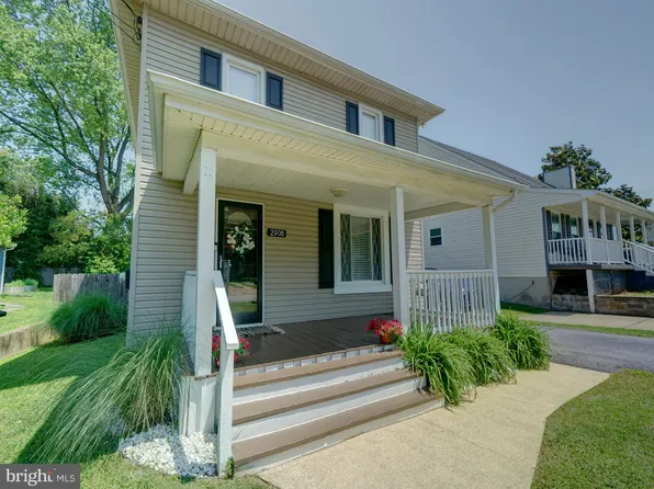 2906 Pennsylvania Ave, Halethorpe, MD 21227