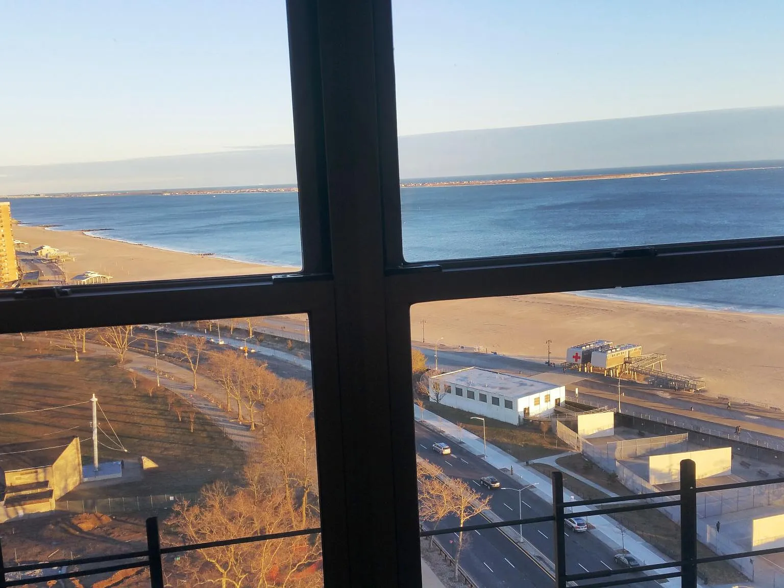 2 bed, 1000 sqft, $3,500 — Photo 2