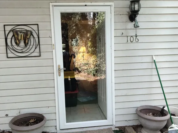 106 Gettysburg Pl, Sandy Springs, GA 30350