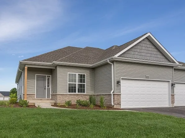 2248 Maggie Ln, Sycamore, IL 60178