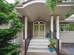 500 Ski Hill Rd, Fox River Grove, IL 60021