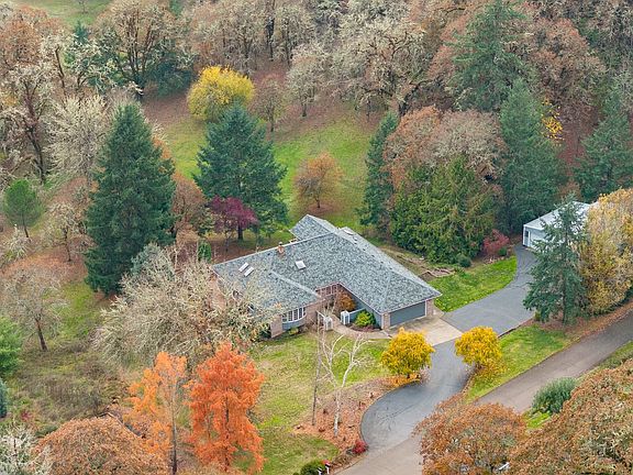 4th image of 14355 NW Pheasant Hill Ln