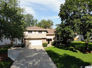 5073 S 160th Cir, Omaha, NE 68135