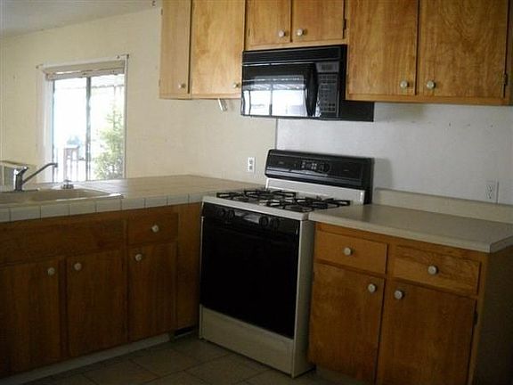 4th image of 700 E Gobbi St Spc 30