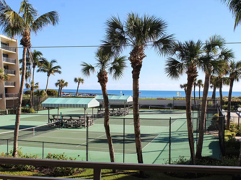 3939 Ocean Dr — Photo 15
