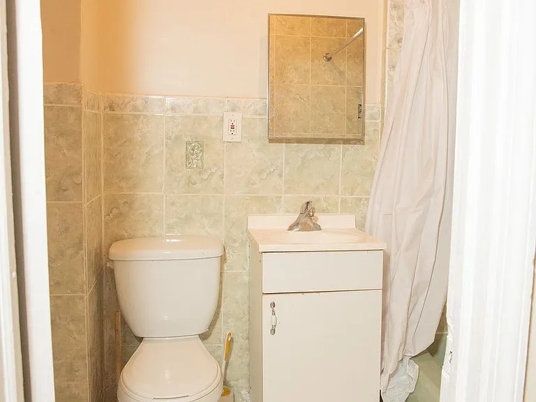 637 Ocean Ave #1 — Photo 8