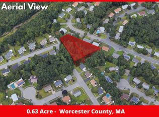 40 Venus Dr, Worcester, MA 01605