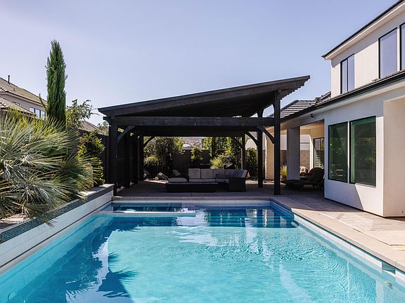 4th image of 1597 W Belayer Dr