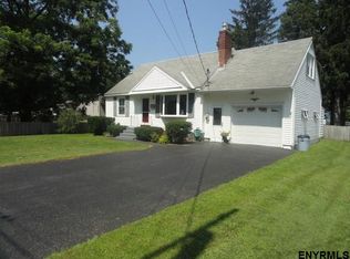 3 Harmon Rd, Glenville, NY 12302