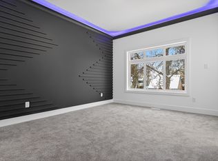 9050 90th St NW, Edmonton, AB