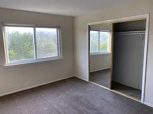 1115 Village Dr #5 — Photo 7