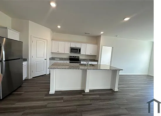 1871 Purtis Creek Dr #1 — Photo 3