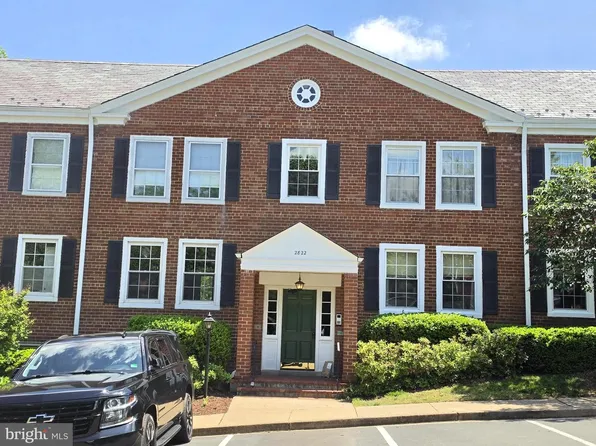 2822 S Abingdon St APT B2, Arlington, VA 22206