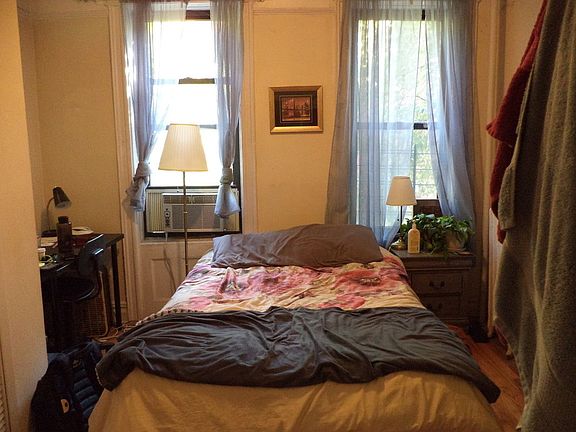 5th image of 407 14th St APT 2R
