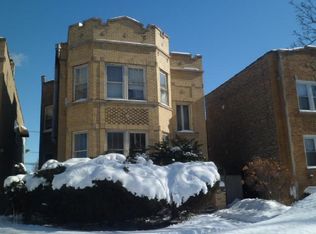 6707 N Artesian Ave, Chicago, IL 60645