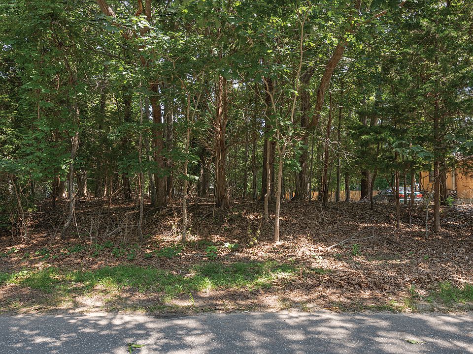 1st image of 38 Cedar Dr
