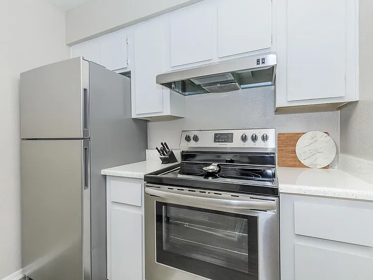 Hidden Cove Apartments — Photo 23