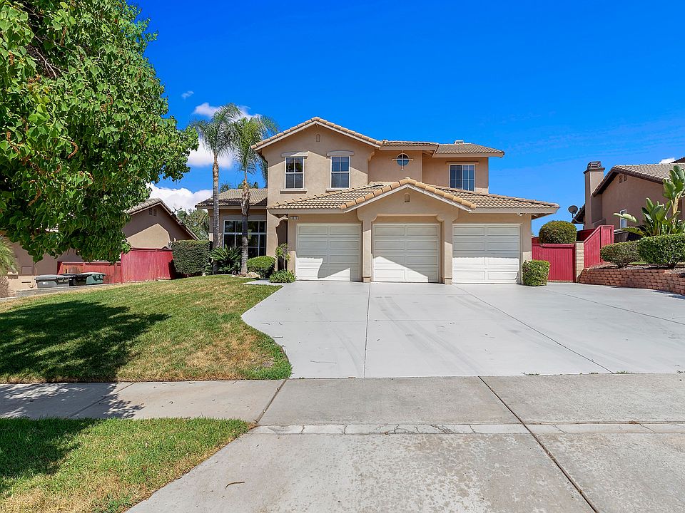 1st image of 3273 Heatherbrook Dr