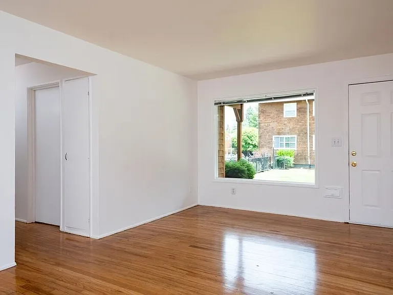 The Waverleigh Apartments — Photo 31