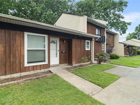 1439 E Tanners Creek Dr, Norfolk, VA 23513