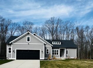 11729 Sessions Dr, Grand Rapids, MI 49534
