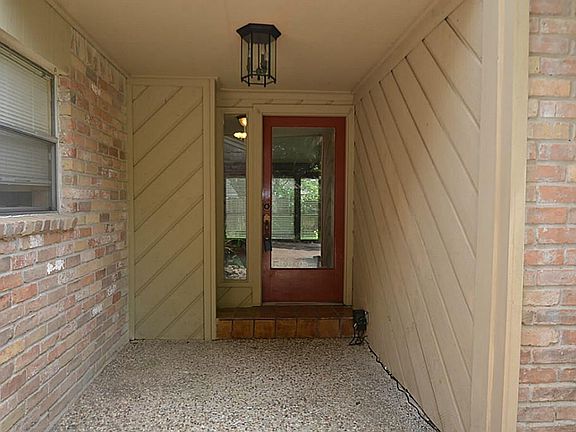 2nd image of 20307 Laurel Lock Dr