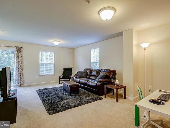 5th image of 18508 Hickory Meadow Dr