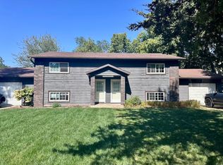 1636 Lawney Ct, South Beloit, IL 61080