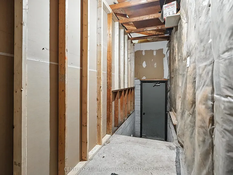 41 Market St #BASEMENT — Photo 13