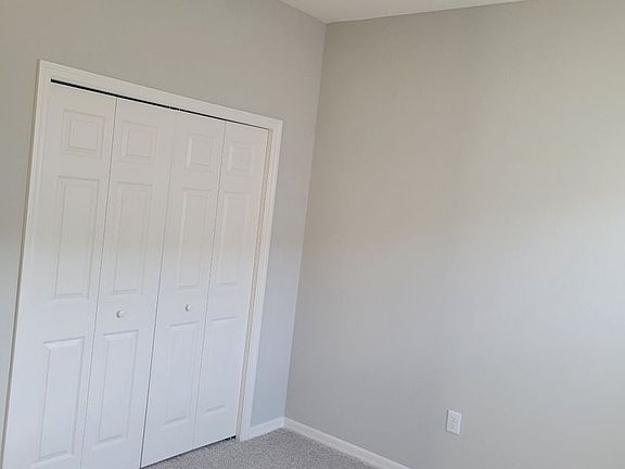 3rd image of 117 Saint Thomas Dr