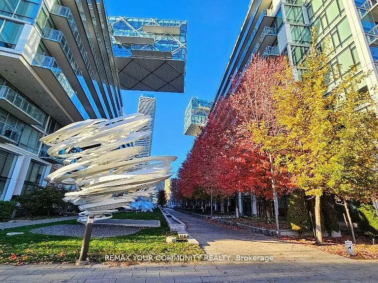 39 Queens Quay E #815 — Photo 44