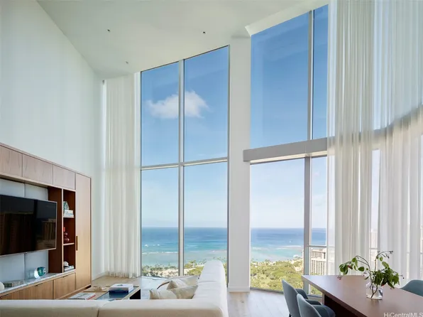 2139 Kuhio Ave #Penthouse A, Honolulu, HI 96815