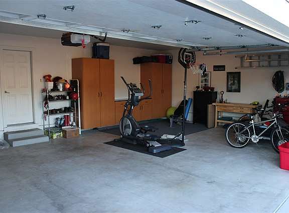 2nd image of 4207 Artesia Dr
