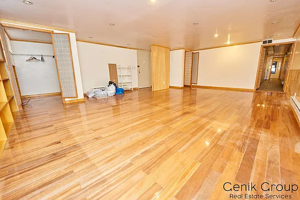 Rented by Genik Group Corp | media 12
