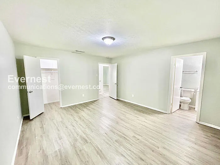415 Southlake Dr — Photo 10