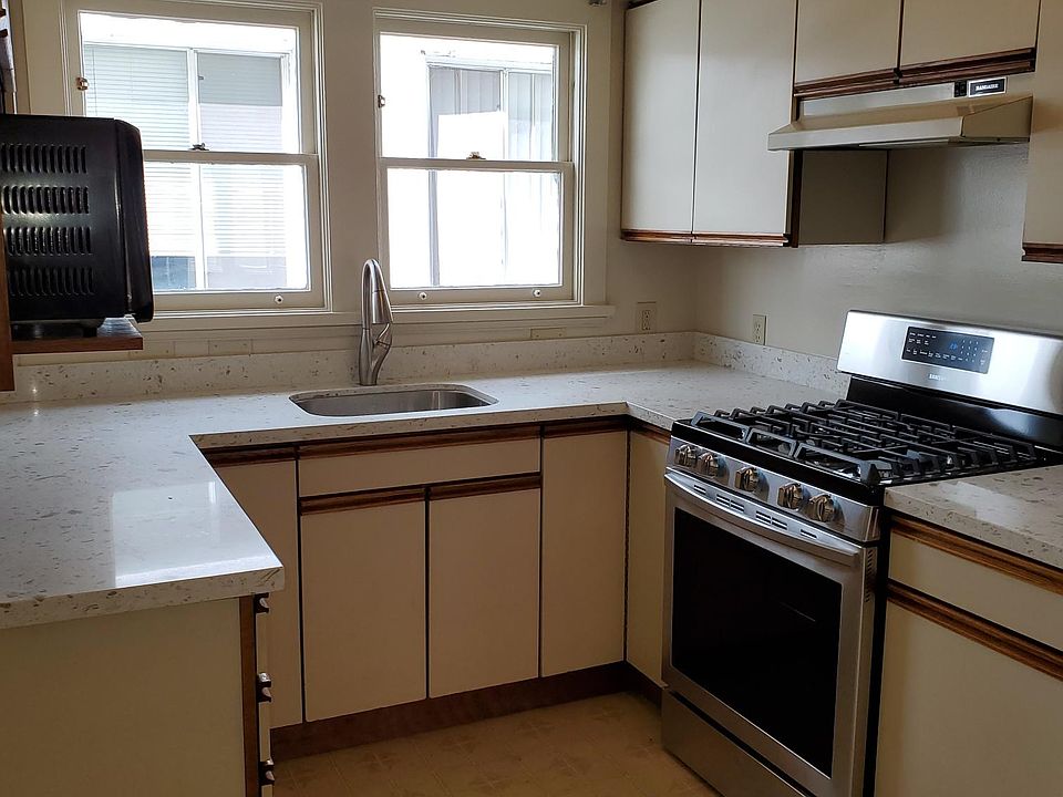1st image of 1832 Walnut St