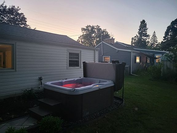 Nordic Spas Hot Tub