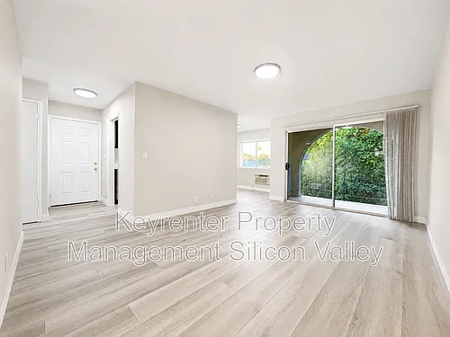 1104 Delna Manor Ln #3 Photo 1