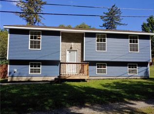 8480 E Buckingham St, Honeoye, NY 14471