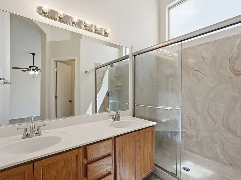 8621 W Shaw Butte Dr — Photo 25