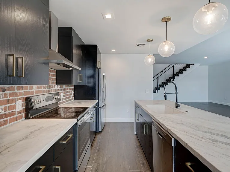 504 E Roosevelt St #1103 — Photo 12