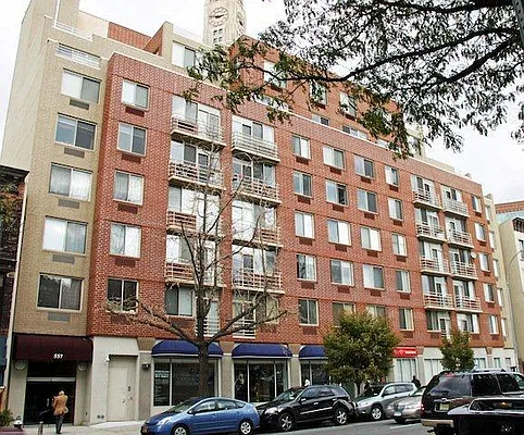 Sold by Avenue Sotheby's International Realty | media 1