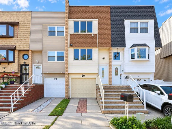 20 Dogwood Dr, Staten Island, NY 10312