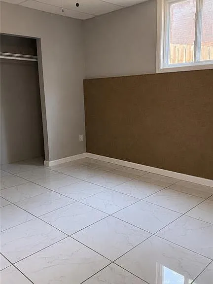 202 Oakwood Cir — Photo 11