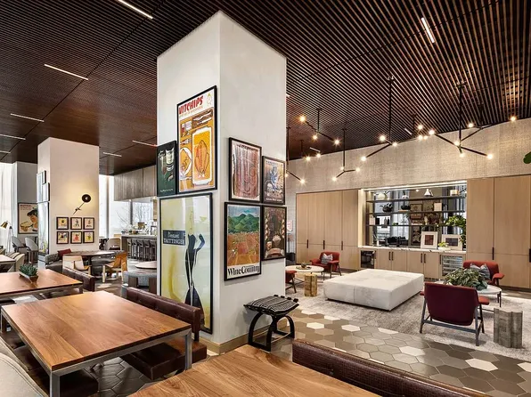 252 South Street image 9 of 24