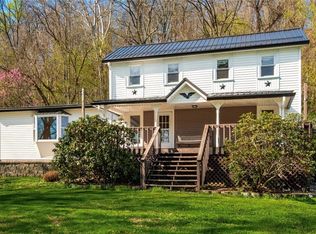 10155 Old River Rd, Blue Rock, OH 43720