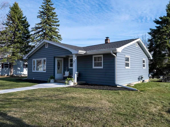7 North St, Deerfield, WI 53531